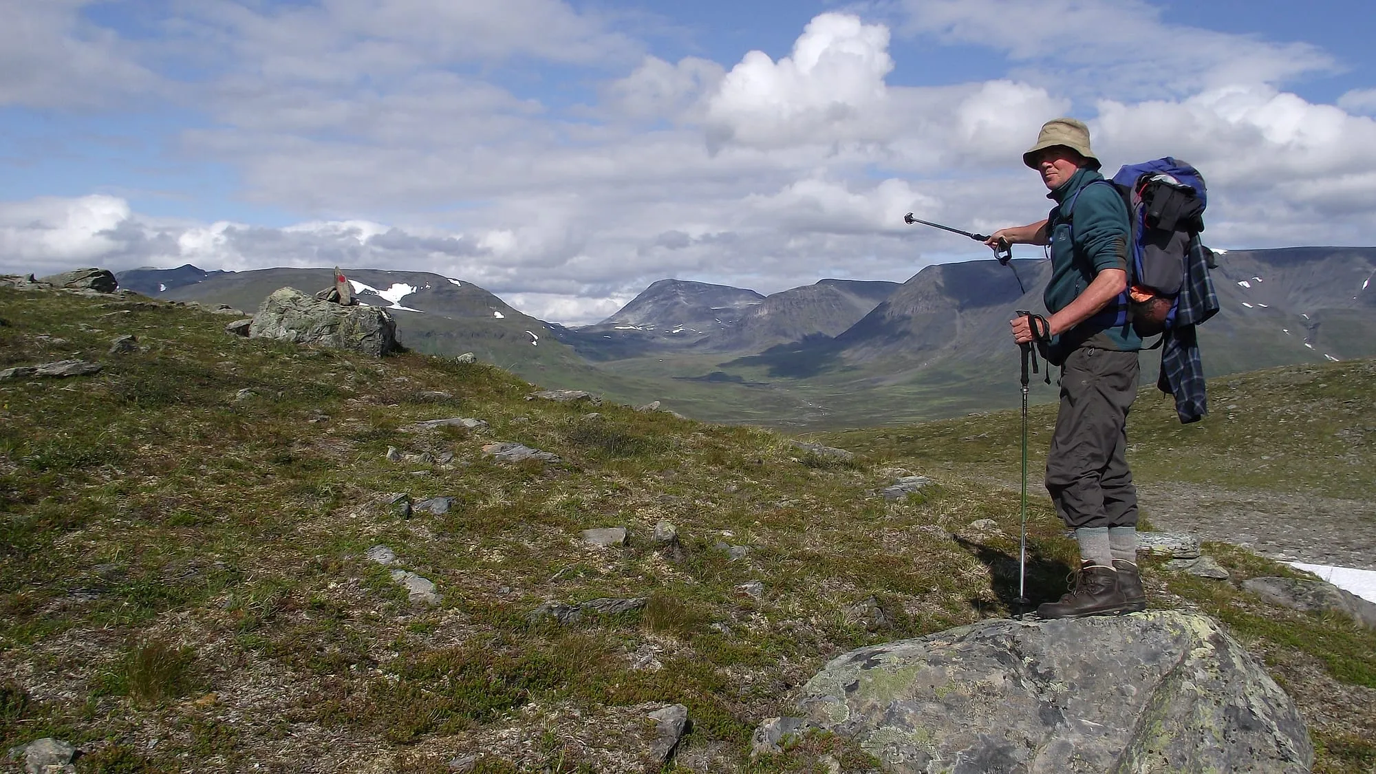 Pointing the way on the Troms Border Trail, northern Norway